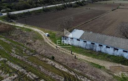 Era Söz'den Manyas'ta 3.124m2 K.Tavukhane(300m2) Ve Tarla
