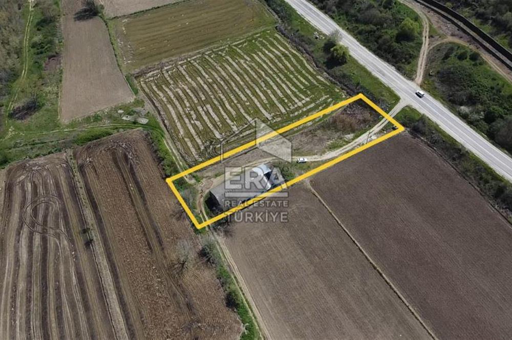 Era Söz'den Manyas'ta 3.124m2 K.Tavukhane(300m2) Ve Tarla