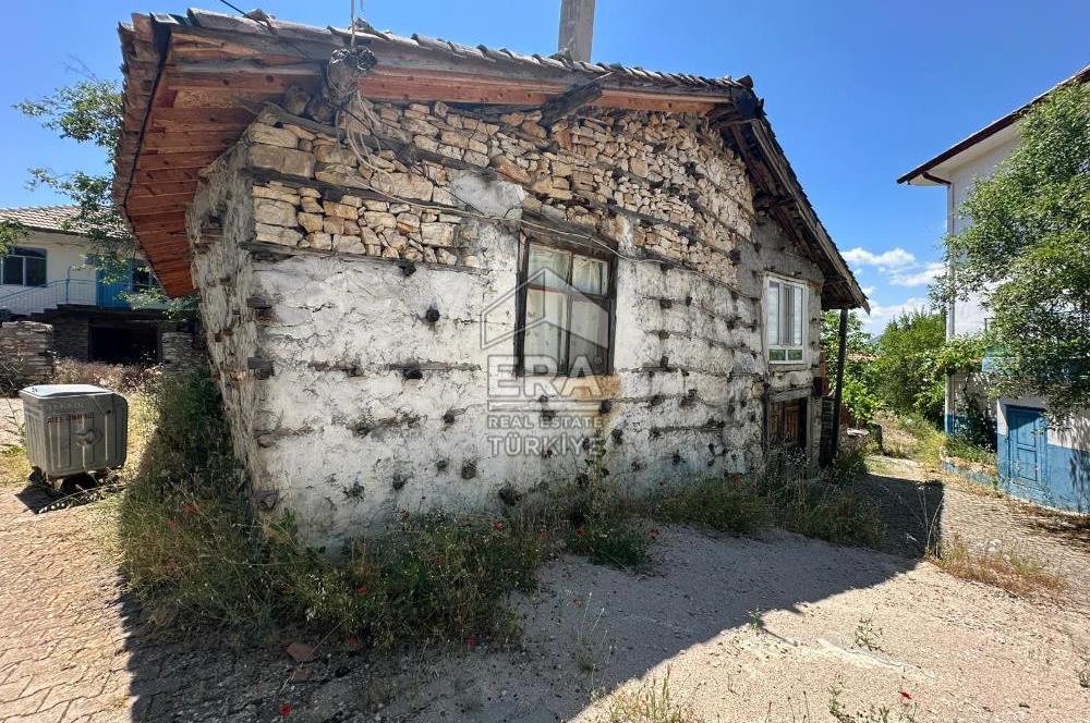 ANTALYA AKSEKİ EMİRAŞIKLAR MAHALLESİ SATILIK TAŞ EV ve ARAZİ