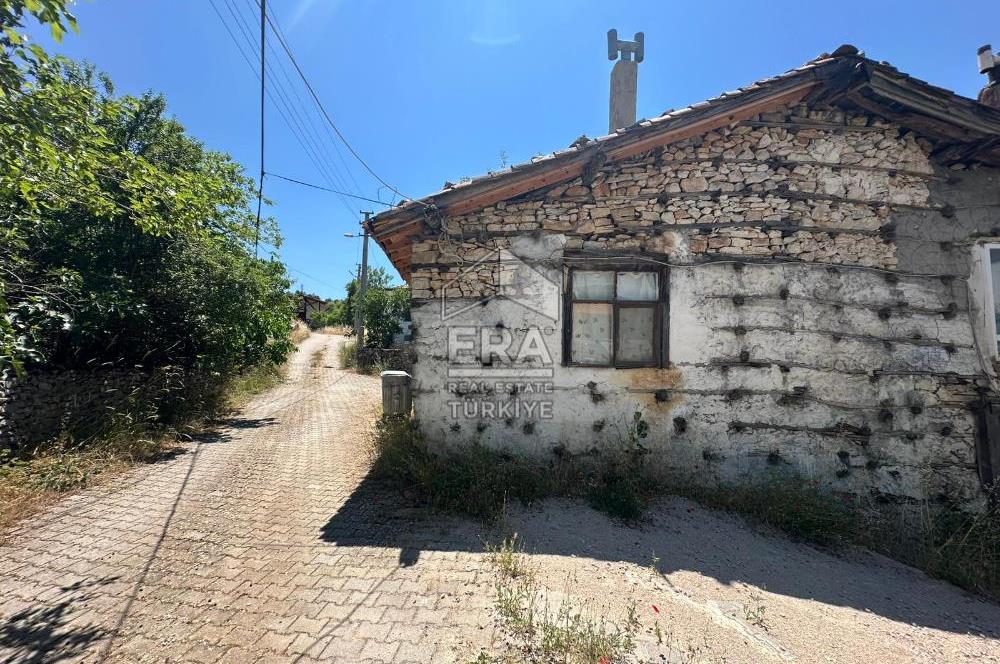 ANTALYA AKSEKİ EMİRAŞIKLAR MAHALLESİ SATILIK TAŞ EV ve ARAZİ