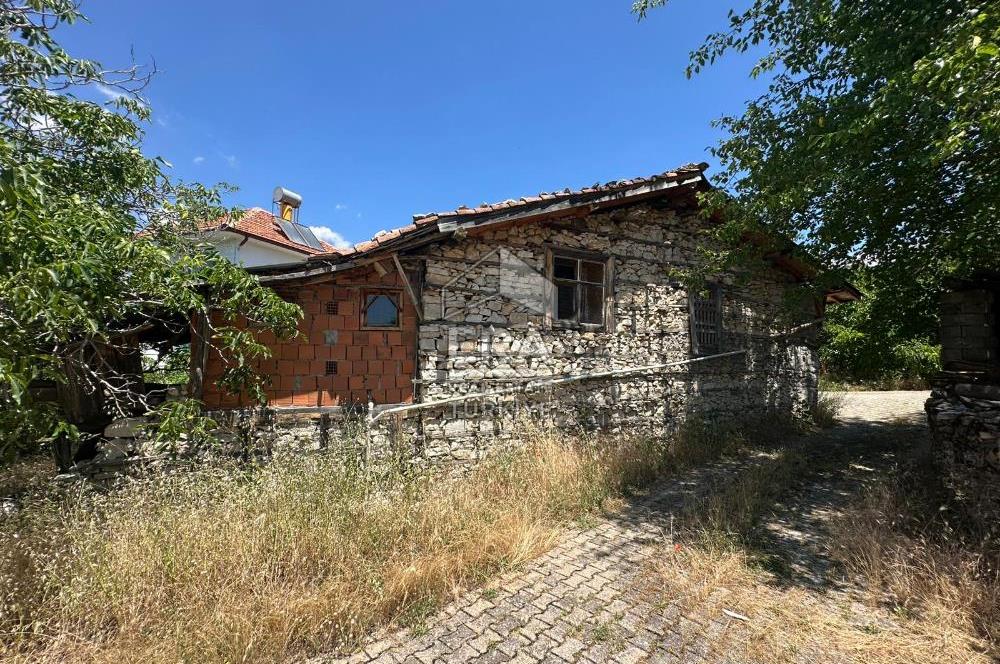 ANTALYA AKSEKİ EMİRAŞIKLAR MAHALLESİ SATILIK TAŞ EV ve ARAZİ