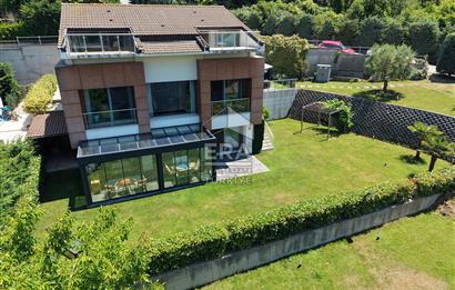 İstanblue Evlerinde Geniş Bahçeli Lüks Müstakil Villa