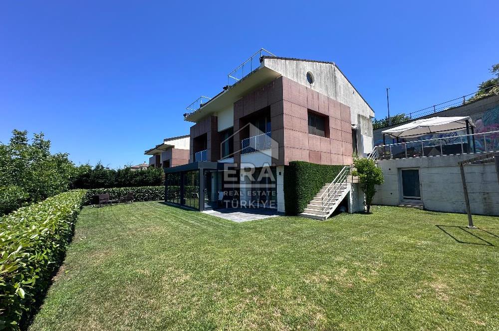 İstanblue Evlerinde Geniş Bahçeli Lüks Müstakil Villa