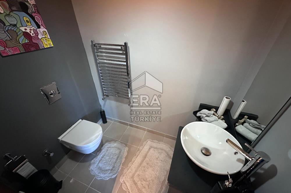 Uskumruköy Gardenya Evleri'nde Satılık 4+2 İkiz Villa