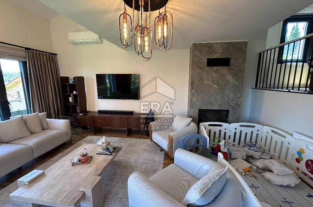 Zekeriyaköy Garanti Koza'da Komple Yenilenmiş Y Tipi Villa