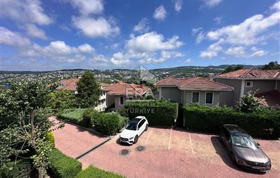 Sarıyer Uskumruköy'de Güvenlikli Sitede 4+2, 290m2 İkiz Villa