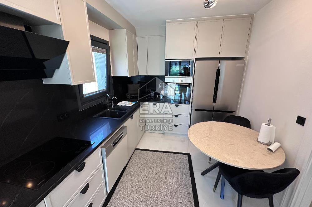 Zekeriyaköy Garanti Koza'da Komple Yenilenmiş Y Tipi Villa
