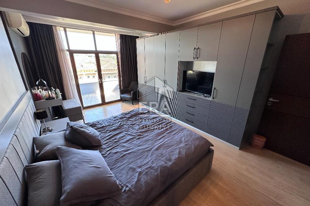 Uskumruköy Gardenya Evleri'nde Satılık 4+2 İkiz Villa