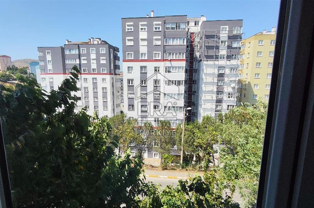 ERA SÖZ GAYRİMENKUL’DEN ADNAN MENDERES MAHALLESİ’NDE KİRALIK 3+1 ARA KAT DAİRE