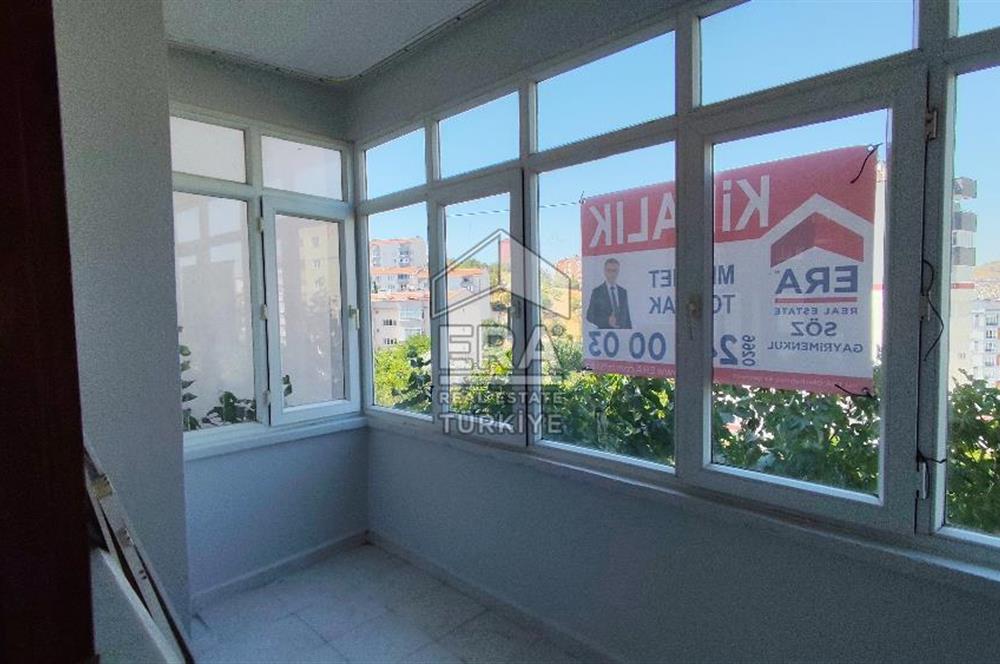 ERA SÖZ GAYRİMENKUL’DEN ADNAN MENDERES MAHALLESİ’NDE KİRALIK 3+1 ARA KAT DAİRE
