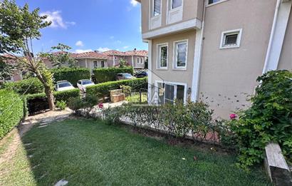 Sarıyer Uskumruköy'de Güvenlikli Sitede 4+2, 290m2 İkiz Villa