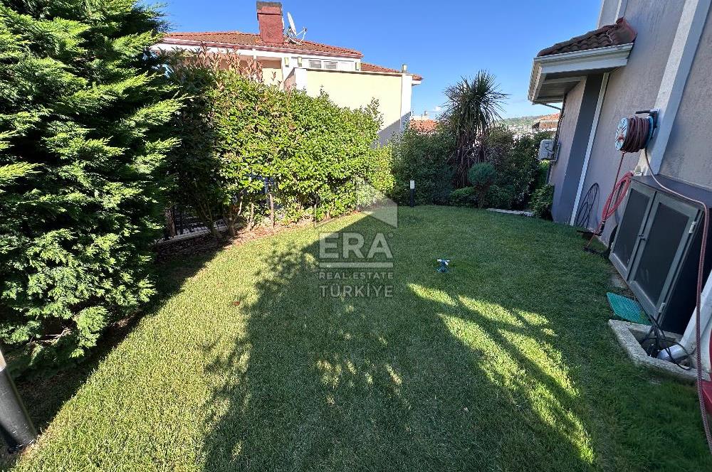 Uskumruköy Gardenya Evleri'nde Satılık 4+2 İkiz Villa