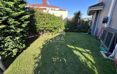 Uskumruköy Gardenya Evleri'nde Satılık 4+2 İkiz Villa