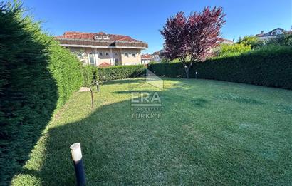 Uskumruköy Gardenya Evleri'nde Satılık 4+2 İkiz Villa