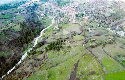 Era Söz'den İvrindi'de Köy Merkezine Yakın Tarla