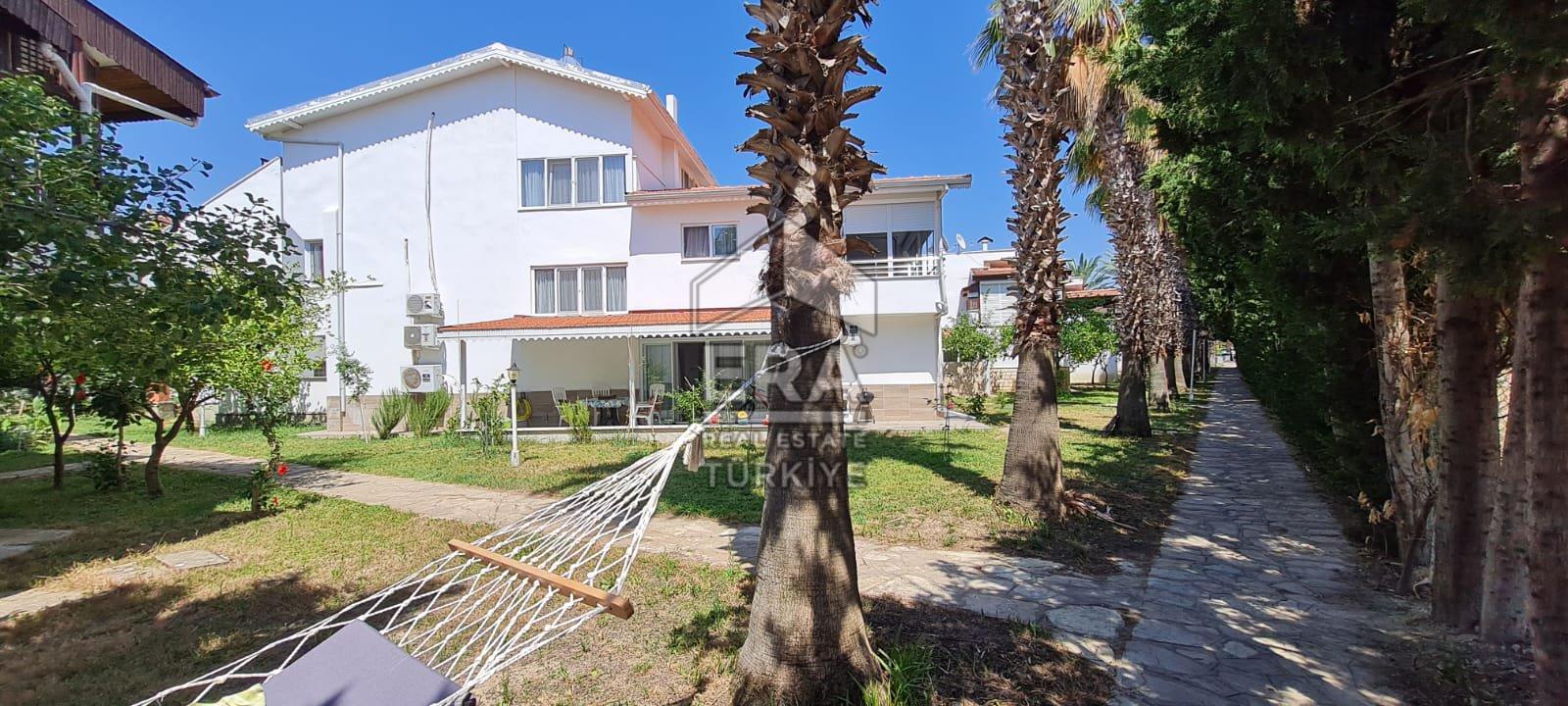 ANTALYA MANAVGAT KARACALAR ATO TATİL SİTESİNDE SATILIK YAZLIK
