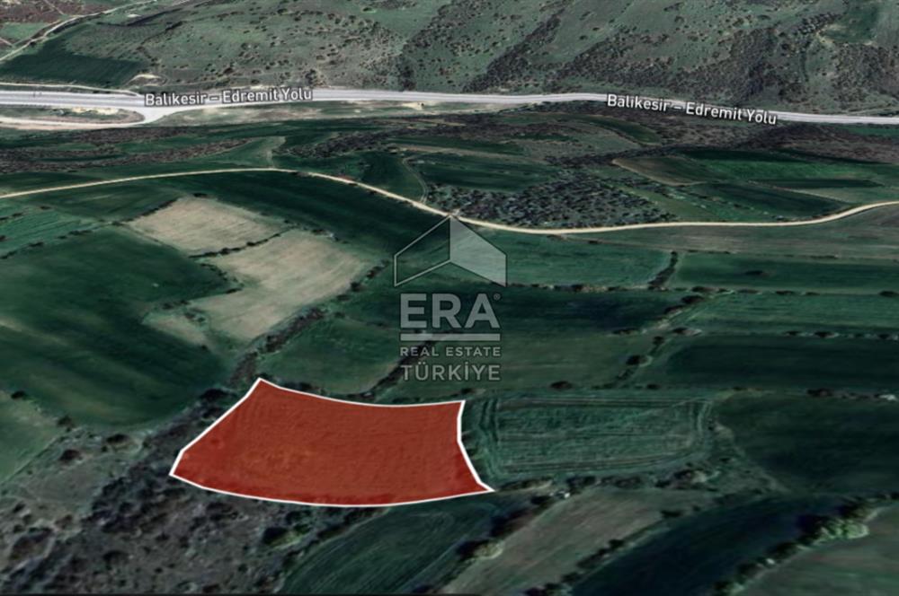 ERA PORT'TAN BALIKESİR DEREKÖY KÖYÜ'NDE 4.217,15m² TARLA