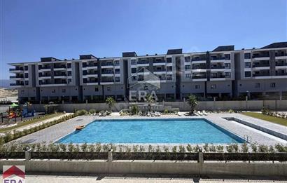 ÇAKMAK MAHALLESİ'NDE SİTE İÇERİSİNDE SIFIR KİRALIK LÜKS DAİRE