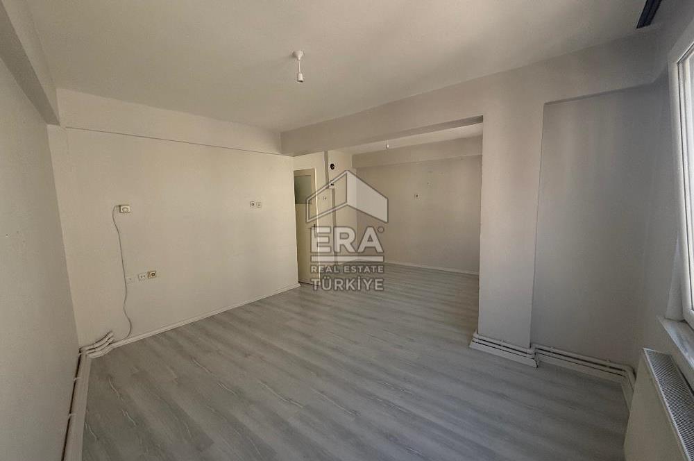 ERA PORT GÜVENCESİYLE ANAFARTALAR CD. ARAKAT 2+1 KİRALIK DAİRE