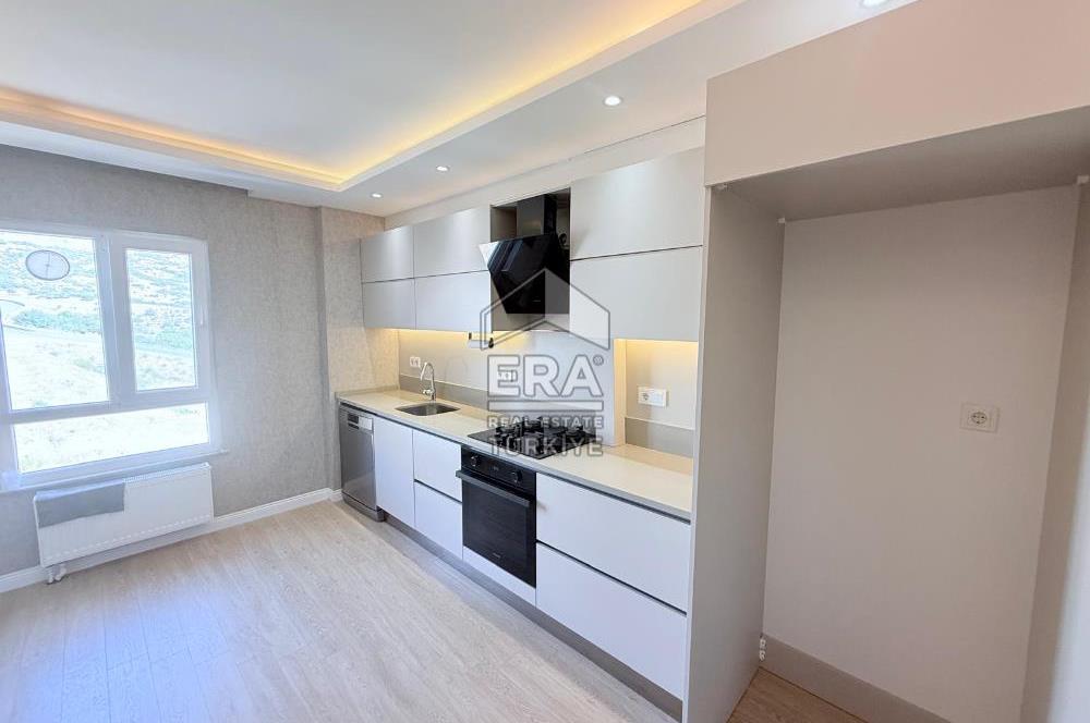 ERA PORT GÜVENCESİYLE PRESTİJ SEYİRTEPEDE KİRALIK 3+1 LÜKS DAİRE