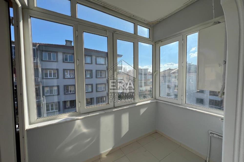 ERA PORT GÜVENCESİYLE BAHÇELİEVLER DE 3+1 1+1 SATILIK DUBLE