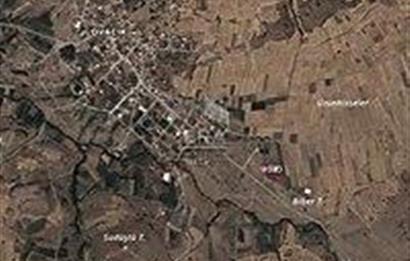 ERA PORT GÜVENCESİYLE KARESİ OVACIK KÖYÜNDE 3897m² SATILIK TARLA