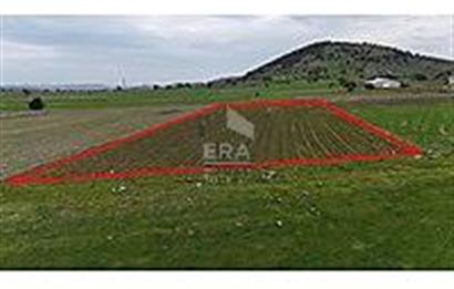 ERA PORT GÜVENCESİYLE KARESİ OVACIK KÖYÜNDE 3897m² SATILIK TARLA