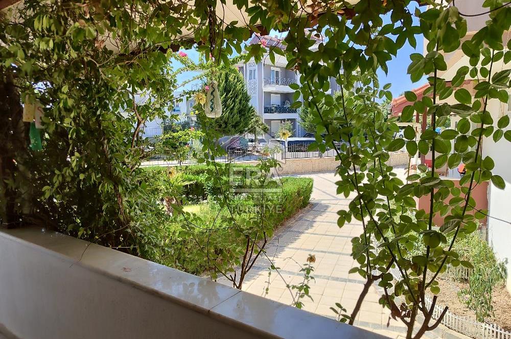 MANAVGAT ILICA’DA HAVUZLU SİTE İÇERİSİNDE GENİŞ TRİPLEKS İKİZ VİLLA