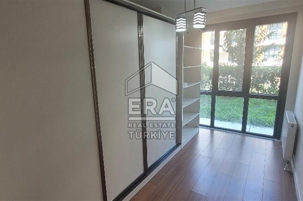 PENDİK KURTKÖY DE 360 Kurtköy SİTESİNDE BAHÇE KATI 5.5+1