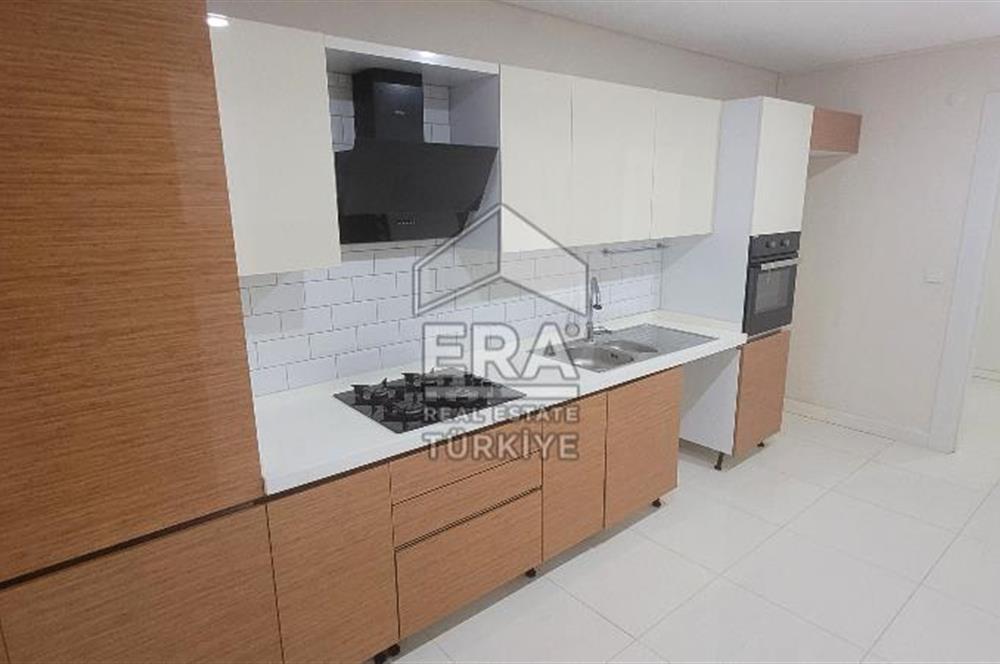 PENDİK KURTKÖY DE 360 Kurtköy SİTESİNDE BAHÇE KATI 5.5+1