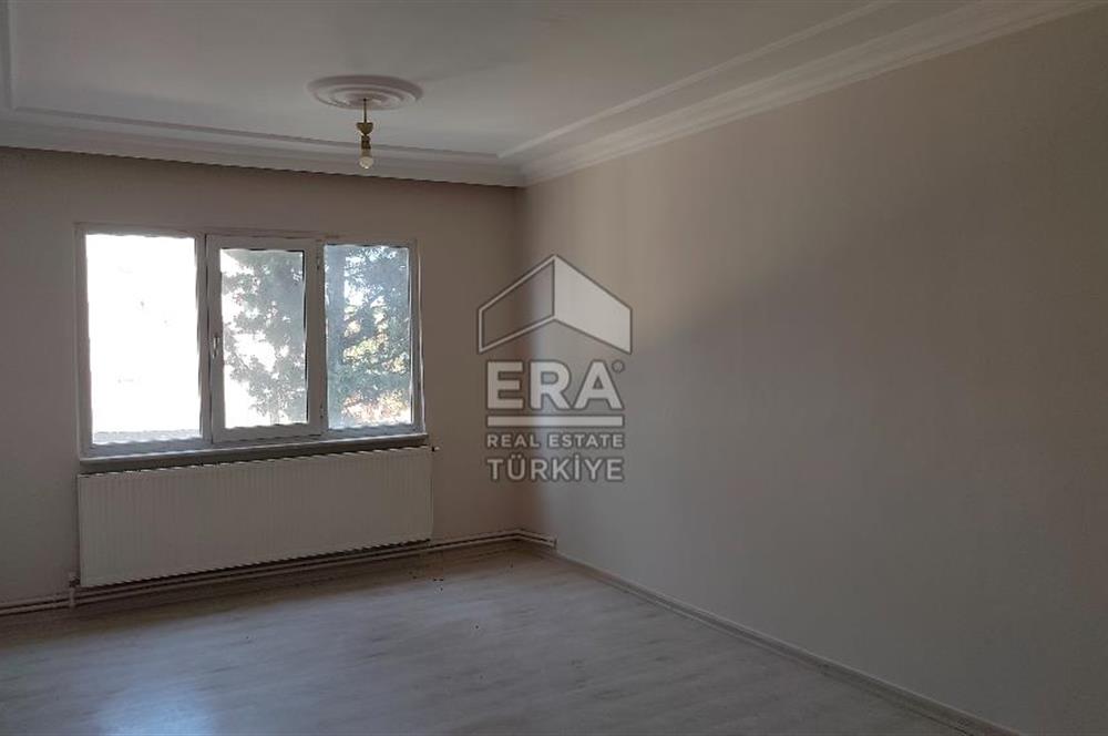 ERA SÖZ GAYRİMENKUL’DEN GÖÇMEN KONUTLARINDA KİRALIK 2+1 DAİRE