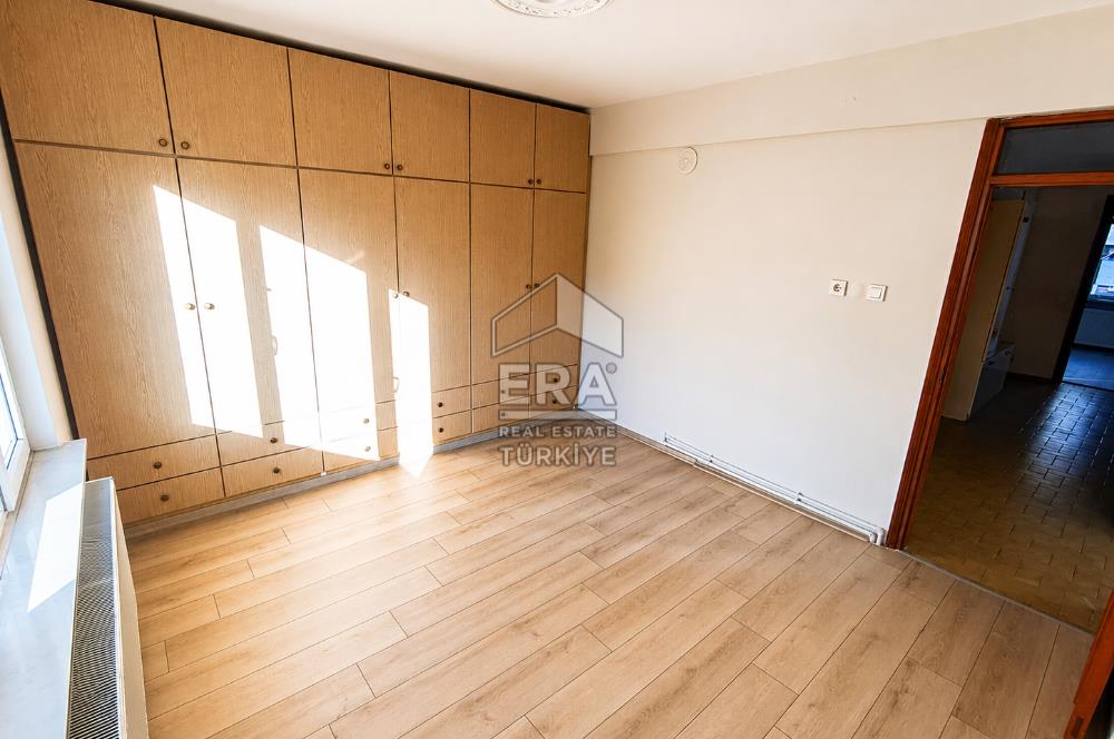 Era Söz'den Sıtkı Yırcalı Cad. Arkası Bakımlı Daire