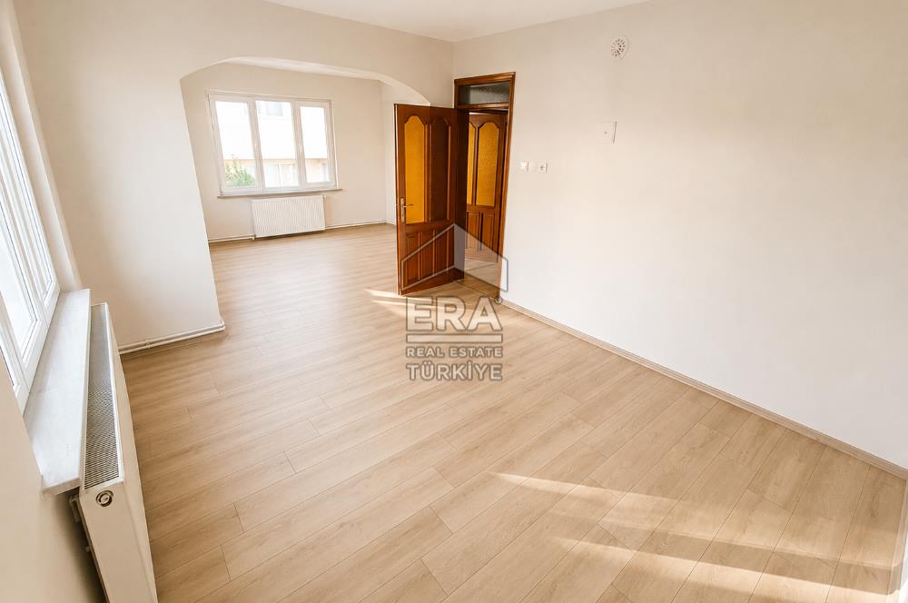 Era Söz'den Sıtkı Yırcalı Cad. Arkası Bakımlı Daire