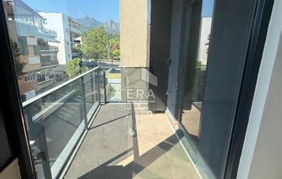 Denizli çamlıkta prestijli konumda 2+1 Kiralık Ofis