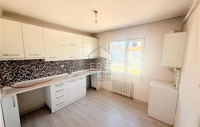 ERA PORT GÜVENCESİYLE 52 EVLER'DE KİRALIK 3+1 DAİRE