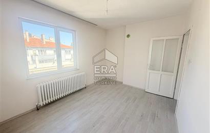 ERA PORT GÜVENCESİYLE 52 EVLER'DE KİRALIK 3+1 DAİRE