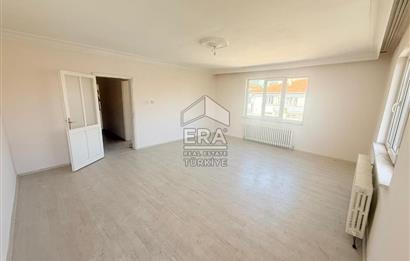 ERA PORT GÜVENCESİYLE 52 EVLER'DE KİRALIK 3+1 DAİRE