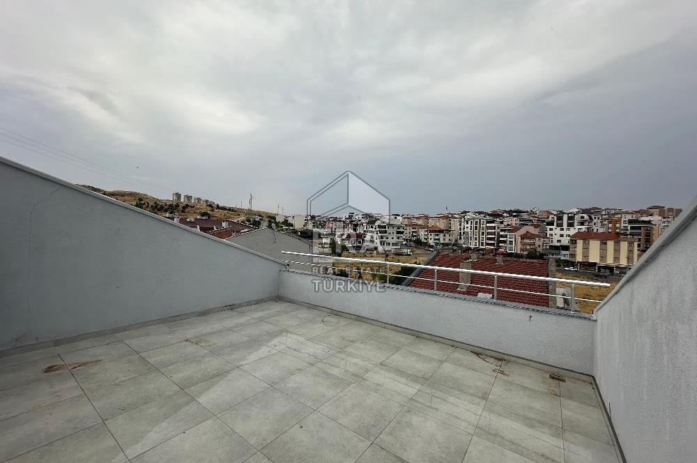 ERA PORT'TAN 1.SAKARYA'DA GROSS ON ARKASI 3+1 KİRALIK DAİRE