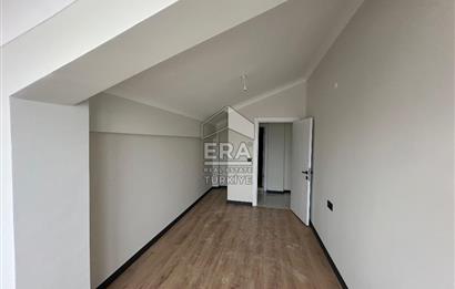 ERA PORT'TAN 1.SAKARYA'DA GROSS ON ARKASI 3+1 KİRALIK DAİRE