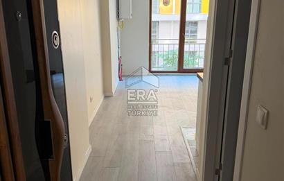 PENDİK YENİŞEHİR DE VİA PORTA KOMŞU SATILIK 1+0 DAİRE