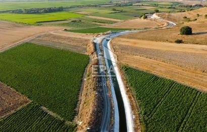 Susurluk'ta Sulama Kanalına 120m Mesafede Tarla
