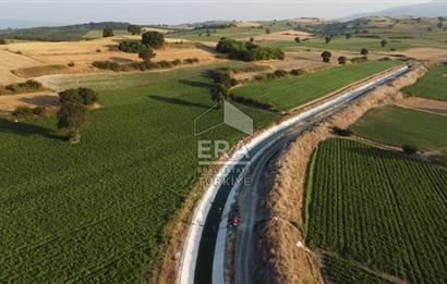 Susurluk'ta Sulama Kanalına 120m Mesafede Tarla