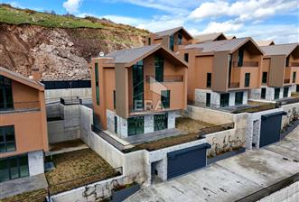 YAYLA COUNTRY'DE KİRALIK 7+1 SIFIR LÜKS VİLLA - 1 - 15519