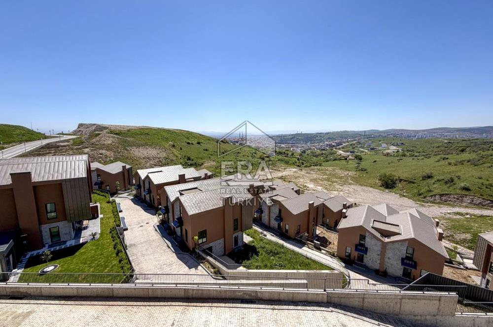 YAYLA COUNTRY'DE KİRALIK 7+1 SIFIR LÜKS VİLLA