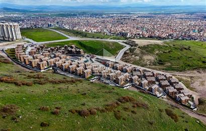 YAYLA COUNTRY'DE KİRALIK 7+1 SIFIR LÜKS VİLLA
