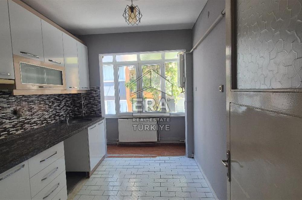 ERA SÖZ DEN BANDIRMA GÜNAYDIN MAHALLESİNDE ARAKAT SATILIK 2+1 DAİRE