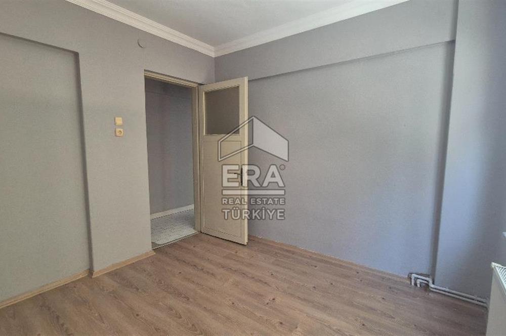 ERA SÖZ DEN BANDIRMA GÜNAYDIN MAHALLESİNDE ARAKAT SATILIK 2+1 DAİRE