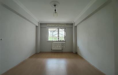 ERA SÖZ DEN BANDIRMA 17 EYLÜL MAH. KAPALI PAZAR YAKINI KİRALIK 2+1 DAİRE