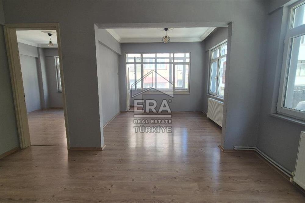 ERA SÖZ DEN BANDIRMA GÜNAYDIN MAHALLESİNDE ARAKAT SATILIK 2+1 DAİRE