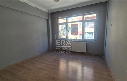 ERA SÖZ DEN BANDIRMA GÜNAYDIN MAHALLESİNDE ARAKAT SATILIK 2+1 DAİRE